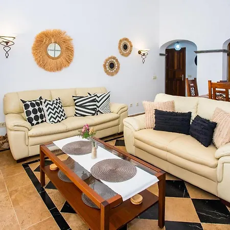 Pura Vida House, Super Wifi, Winter Heated Pool Playa Blanca (Lanzarote)